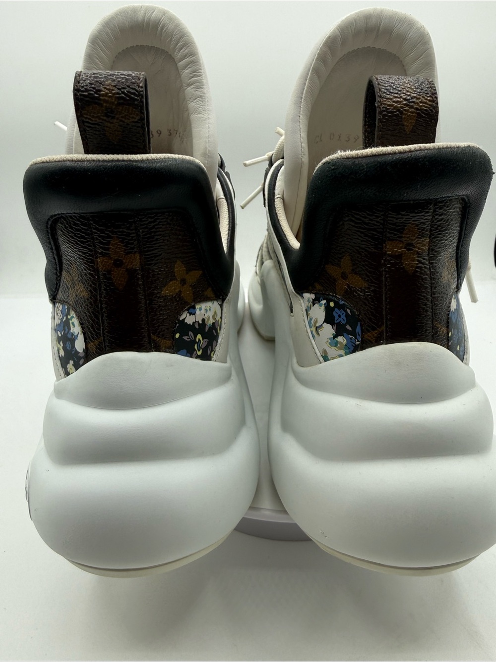 Louis Vuitton floral Archlight Sneakers EUC full inclusion 🔥 - Picture 5 of 10